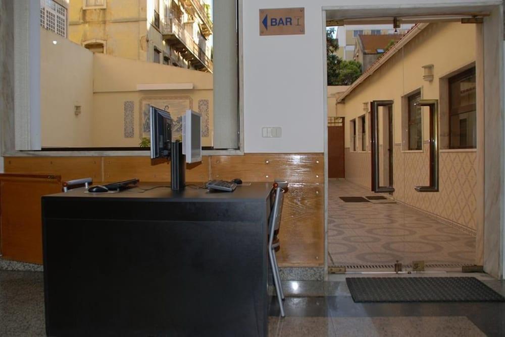 Hotel Anjos Lisbon Exterior photo