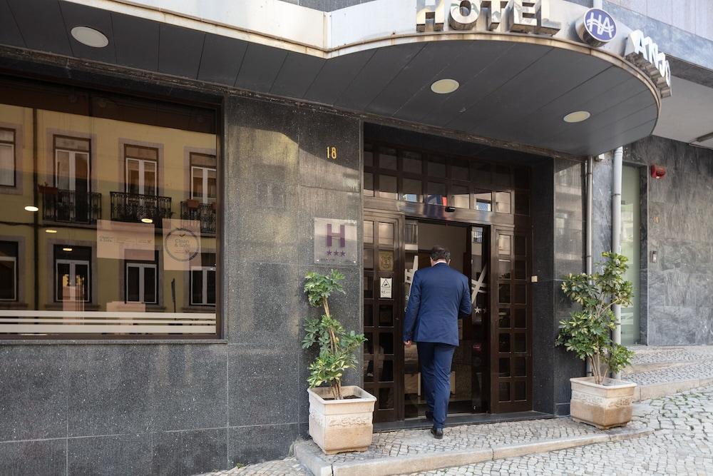 Hotel Anjos Lisbon Exterior photo