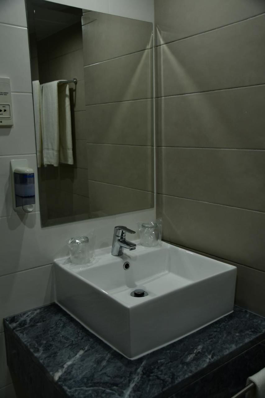 Hotel Anjos Lisbon Exterior photo